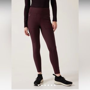 Athleta Headlands Hybrid Cargo Tights II Spiced Cabernet Sz 6